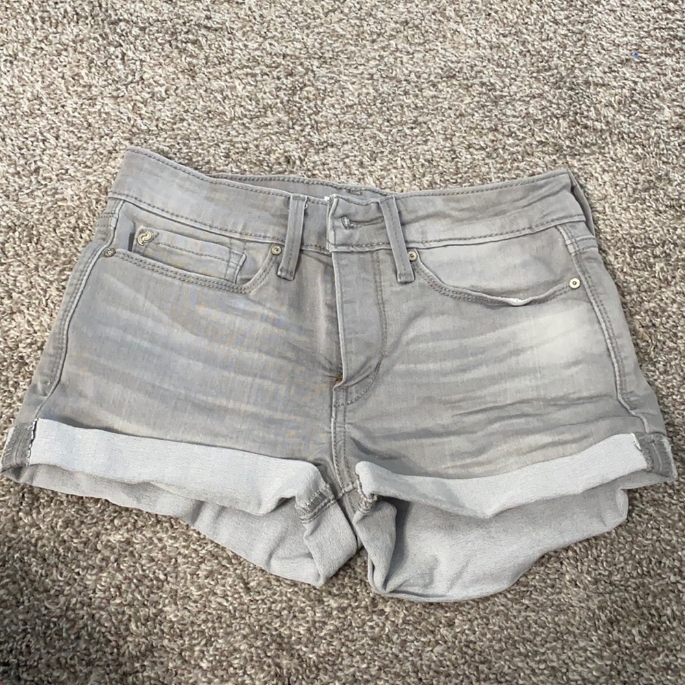 Gray stretch jeans shorts
